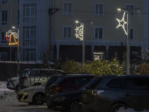 Новогоднее оформление жилого комплекса SKY LAND г.Киев Светодиодные консоли ( мотивы на опоры )