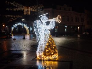 Світлодіодна фігура Різдвяний янгол, Об'ємні світлодіодні фігури з мішурою
