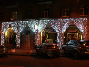 Новогодняя иллюминация фасада бутика LB Dessous, г.Киев