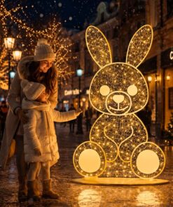 вулична новорічна фотозона - світлова фігура заєць